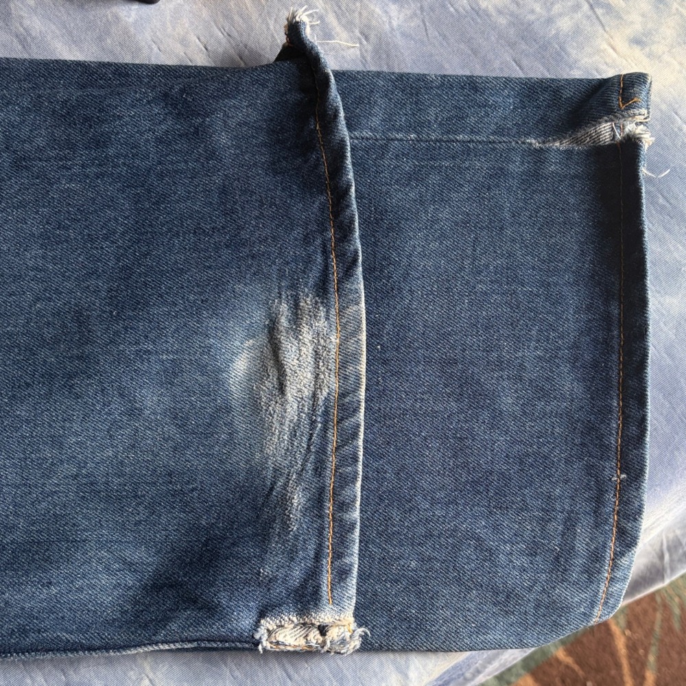 Vintage Levis 501 Mens 40x31 Blue Jeans Made in USA 2002 Button Fly Denim NICE! - Picture 6 of 7